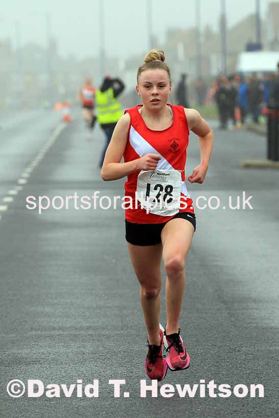 Girls under-15s 5k, 2023 Northern Mens 12 stage and Womens 6 Stage Relays and Young Athletes, Redcar. Photo: David T. Hewitson/Sports for All Pics
